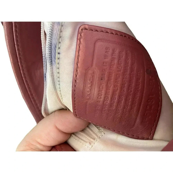 Coach Women's Ashley Soft Pink Leather Hippie Shoulder Bag Satchel Purse - Picture 5 of 6